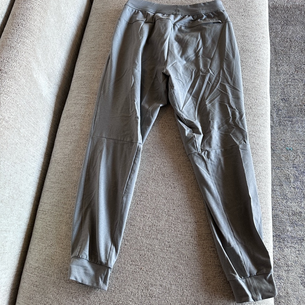 Lulu lemon Light Grey Joggers - Size M